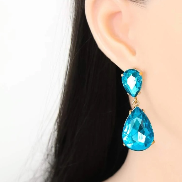 Water Drop Earrings - Picture 4 of 5